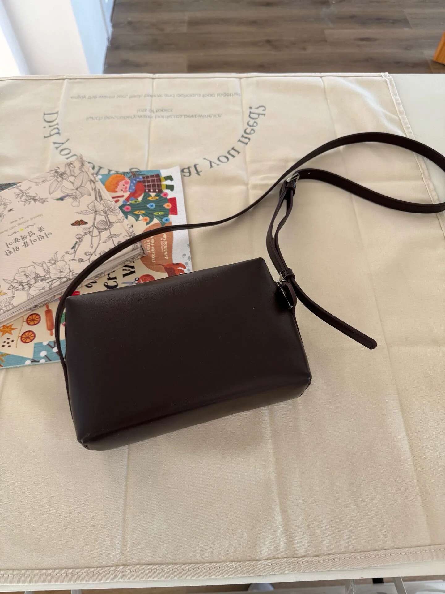 FIRMRANCH Urban Minimalist Square Design Delicate Texture Cowhide Women's Diagonal Cross Bag Versatile Daily Trendy Mini Purse