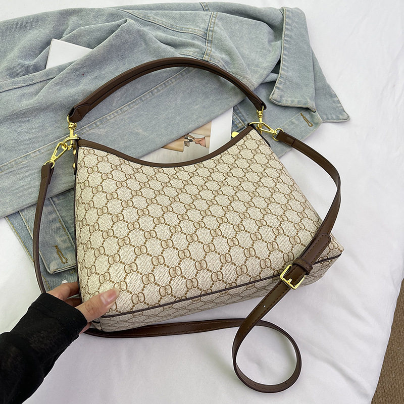 Bag Women's new single shoulder crossbody bag Fashion texture temperament commuter bag large capacity Tote bag