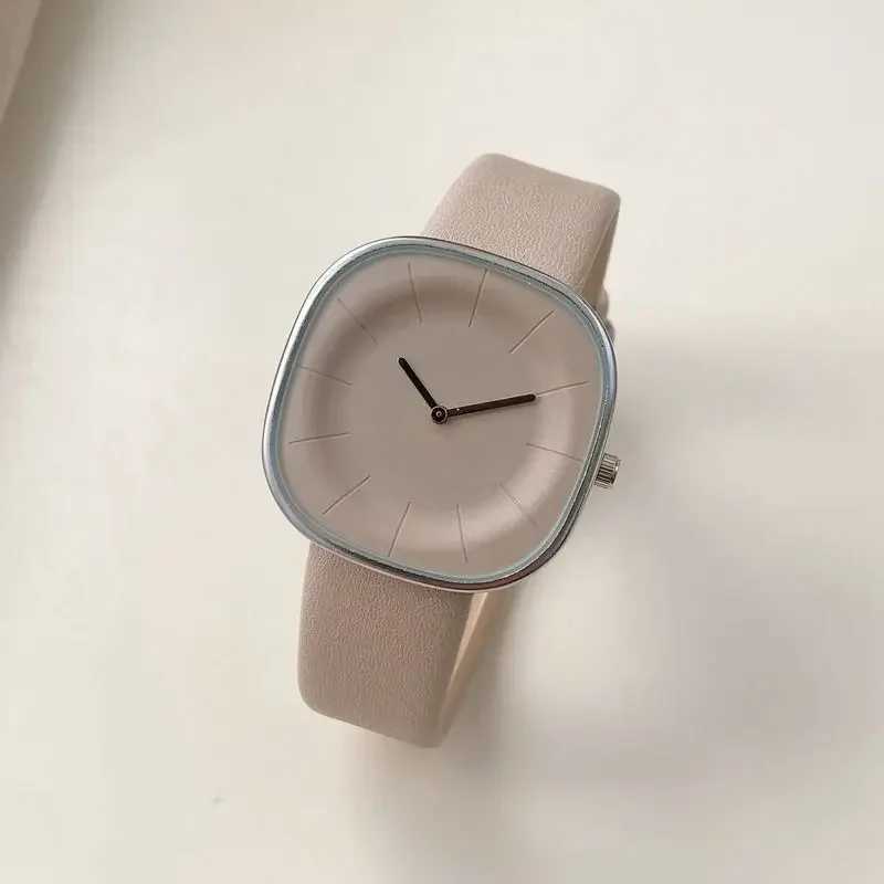 Luxury Womens Watch Minimalist Square Dial Leather Strap Womens Watch New Quartz Watch Couples Watch Montre FemmeXJ250408