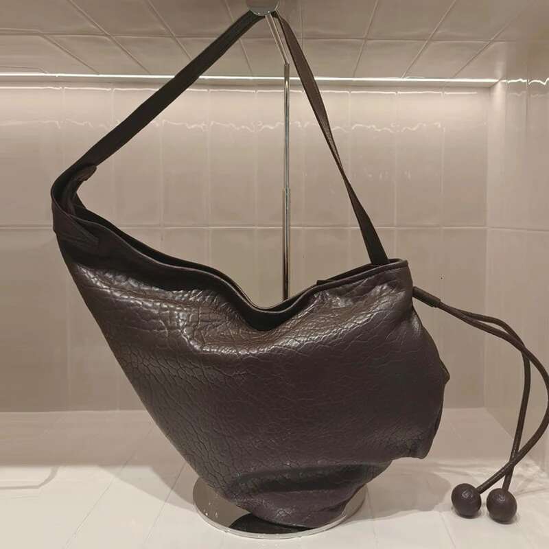 Irregular Hobos Bags Women Designer Handbags Purses 2025 New Casual Large Capacity Commuting Ladies Shoulder