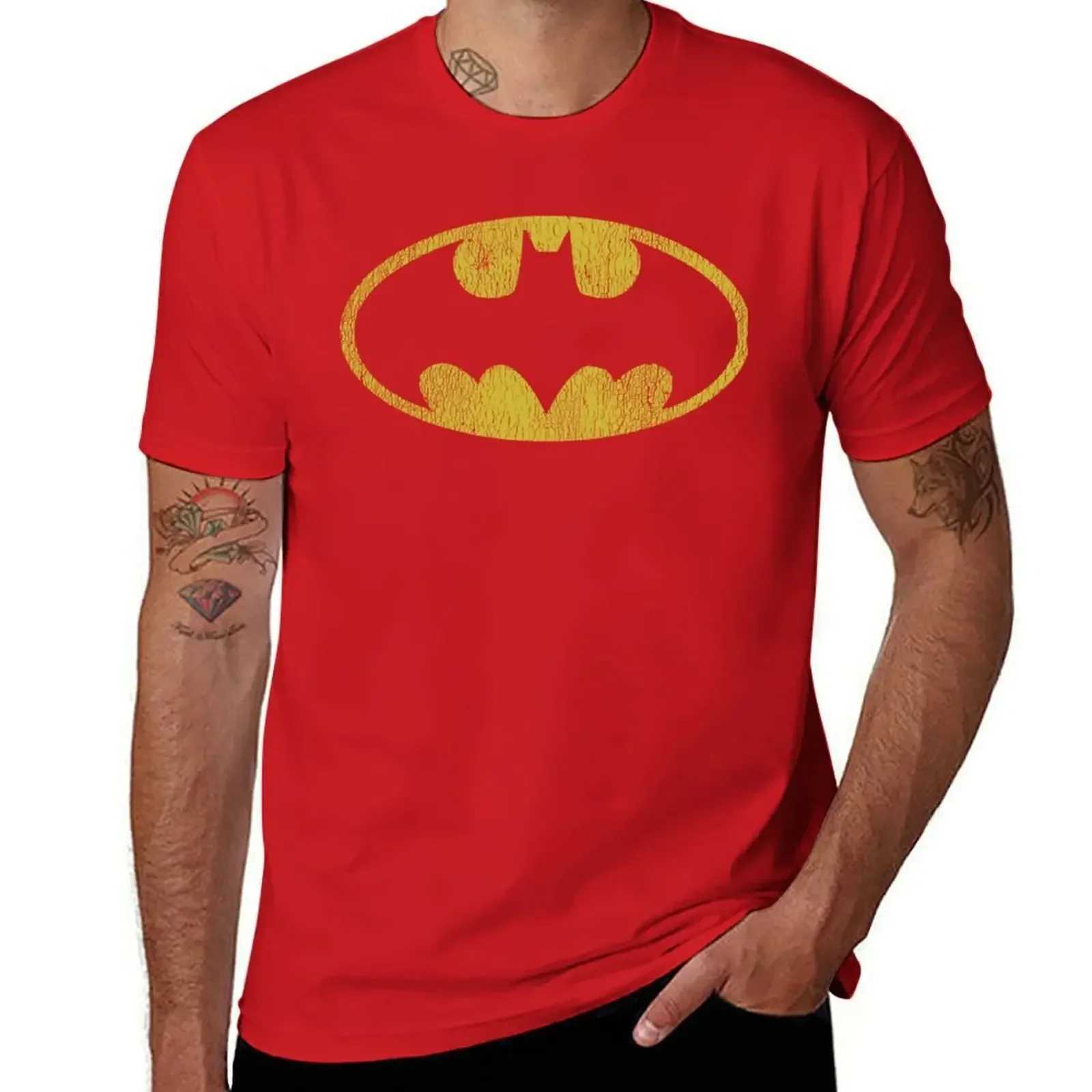 Cute retro mens T-shirt for sports fans with bat classic yellow perfect gift T-shirt Harajuku Crewneck 2024XJ250409