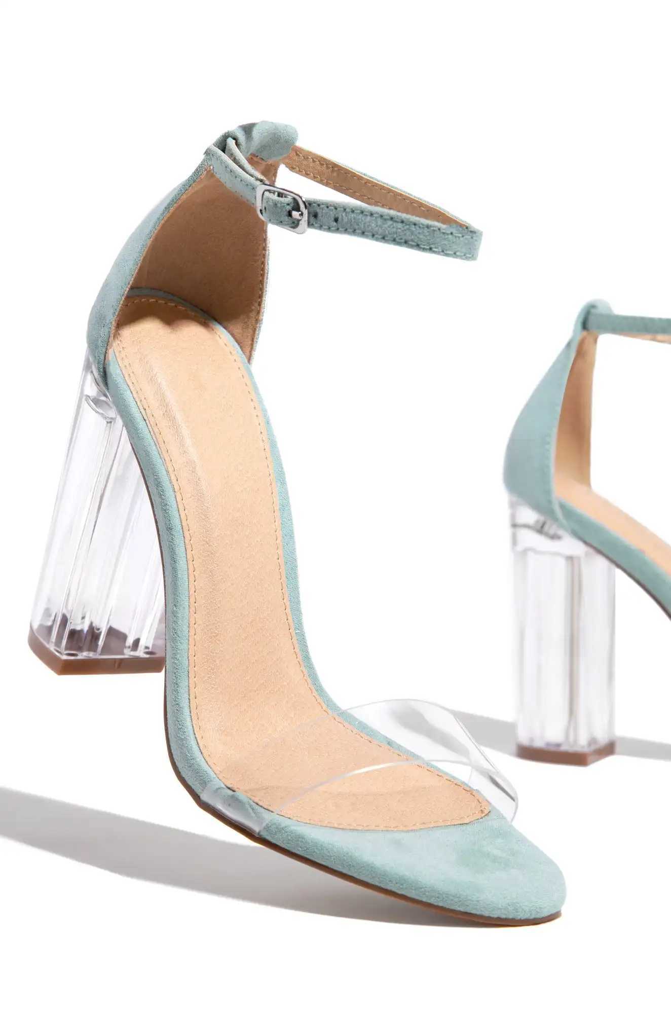 New Arrival Summer New Transparent Word Thick Heel Opening Toe Sandals Crystal Heel High Temperature Heel Female T250409