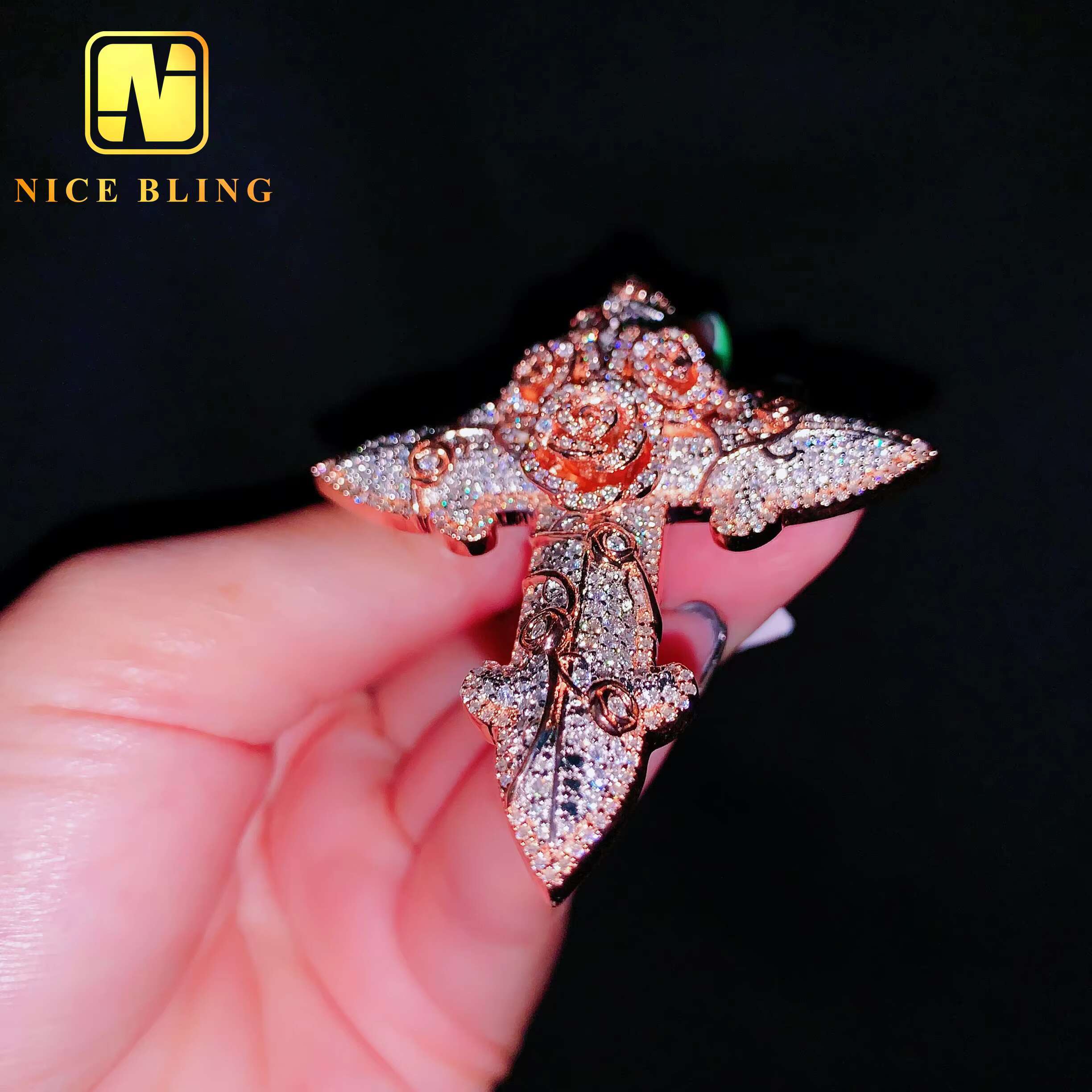 NEW ARRIVAL 3d Rose Cross Pendant Moissanite Pass Diamond Tester Iced Out Pendant Religious Jewelry Moissanite Hip Hop Pendant