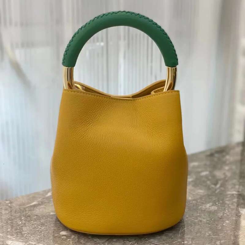 Fashion Large Capacity Leather Bucket For Women Design High Quality Cowhide Handbags High-End Elegant Lady Dinner Bag