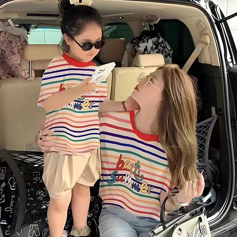 Summer Parent Child Clothing New Short Sleeve Rainbow Stripe T-shirt Series Fashionable Family Top Boys and Girls Clothing S2548