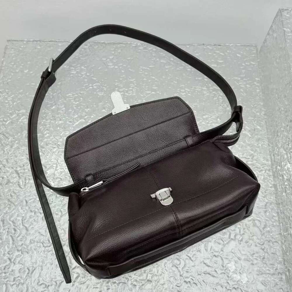Original Light Niche Gear First Layer Cowhide Work Ladies Retro Shoulder Messenger Bag