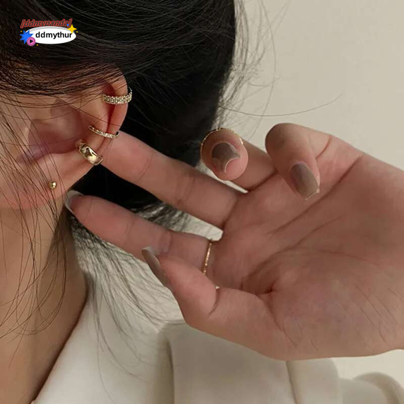 Delicate Zircon Cute Clip Earrings Female Buckle Cuff No Piercings Fake Cartilage Ear for Women 2022 Fashion Jewelry ddmypanda ddmythur