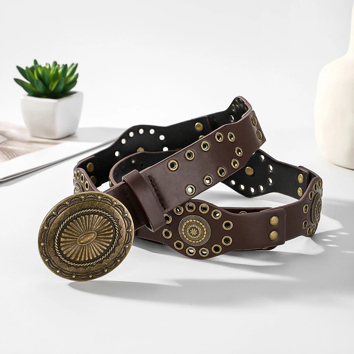 European and American retro buckle fashionable eyelet PU splicing characteristic waist belt 250409