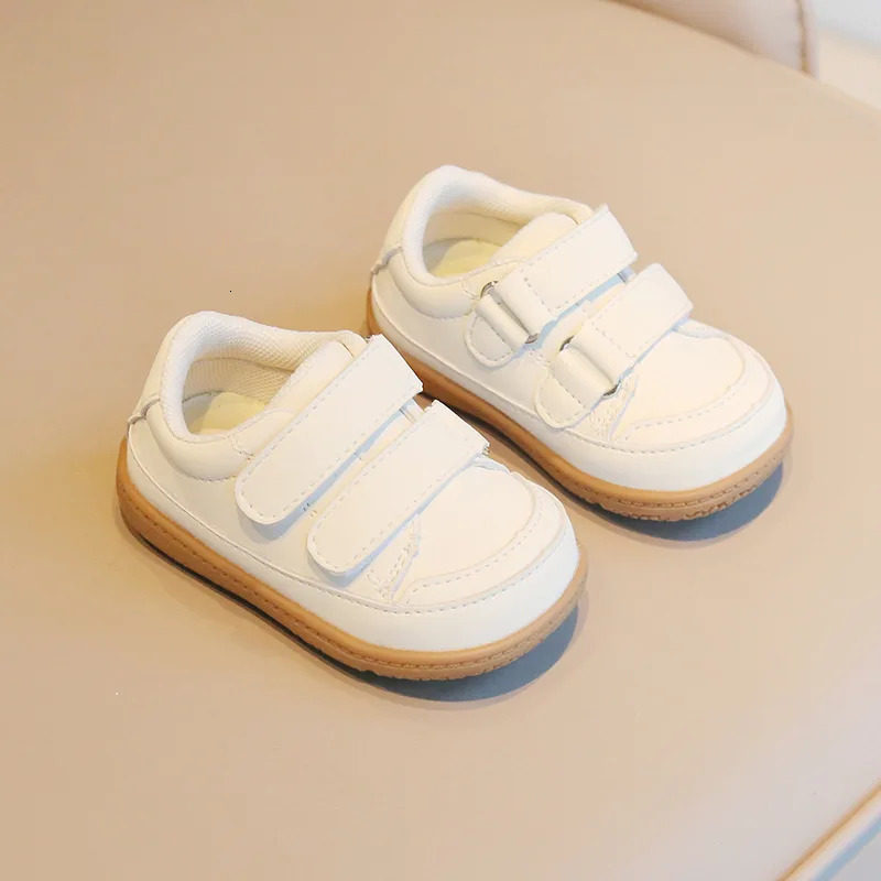 Spring and Autumn Baby Casual Shoes Soft and Flexible Leather Childrens Sports Shoes born First Pedestrian Little Boy Coat Shoes 250409