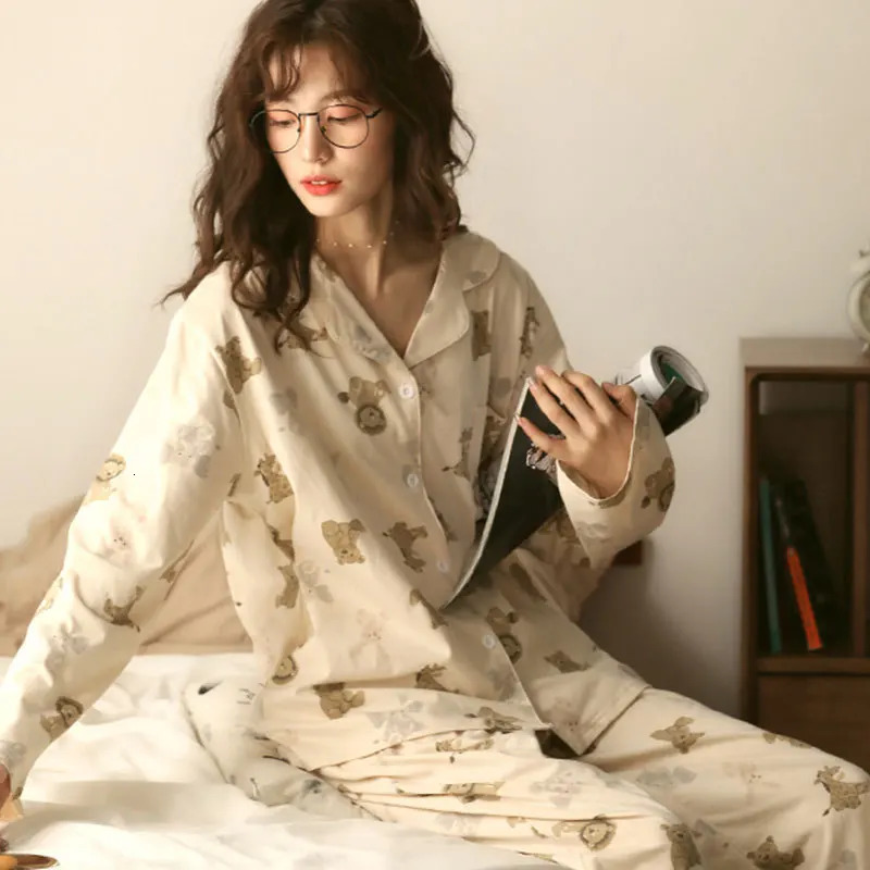 Large cartoon bear pajamas for women heartshaped sweet long sleeved pants student lounge set lapel 250409