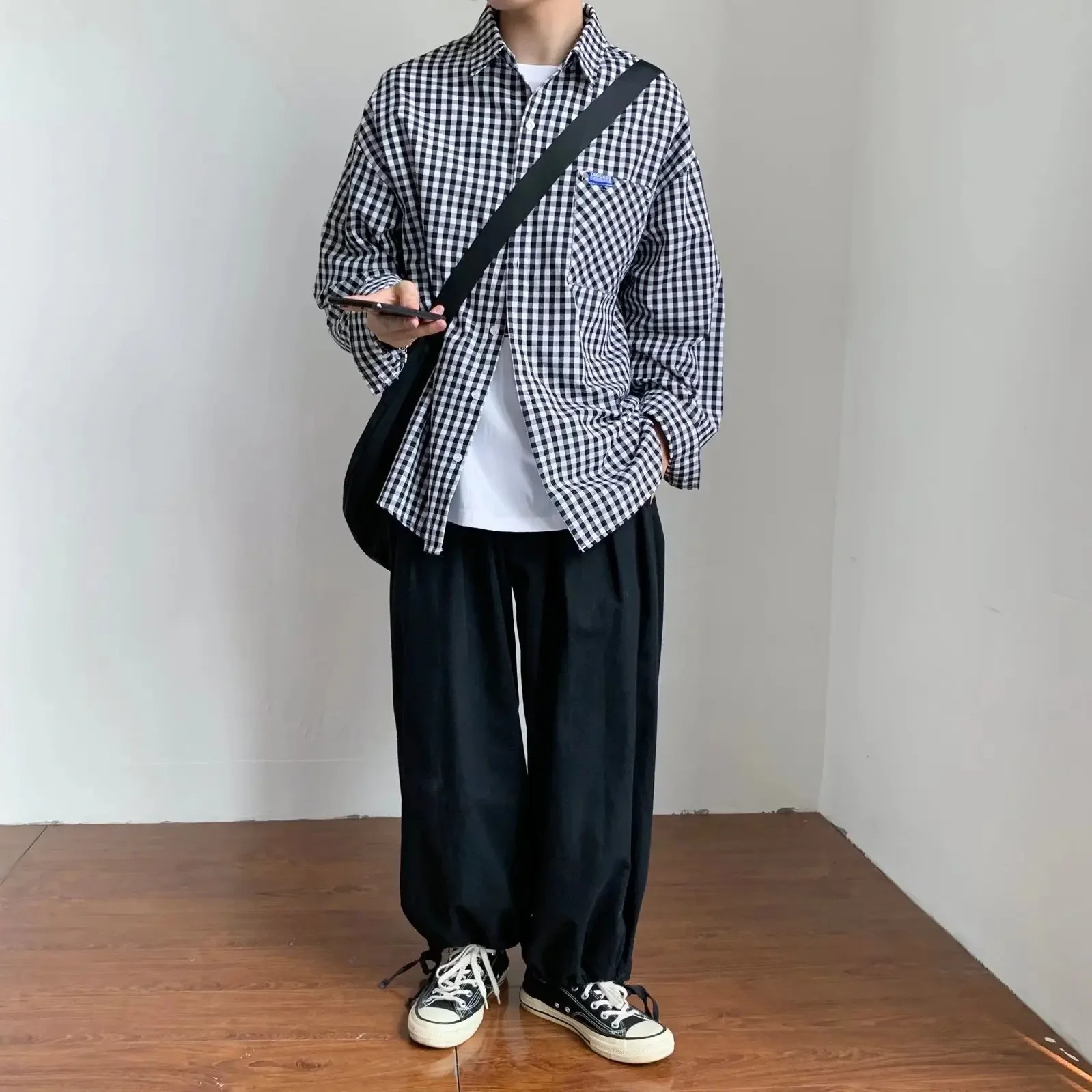 mens long sleeved plain shirt pocket trend sun protection loose street youth jacket suitable for beach 250408