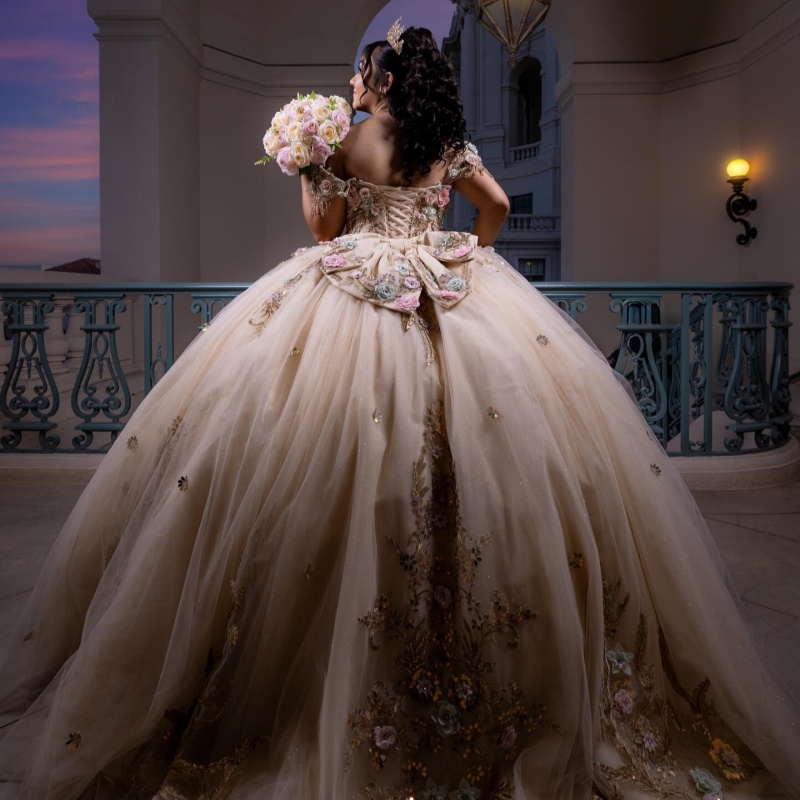 Champagne Quinceanera Dresses Off Shoulder Ball Gown Sweet 16 Dress Applique Flower Beads Bow Tull Birthday Party Vestidos 15 De Anos