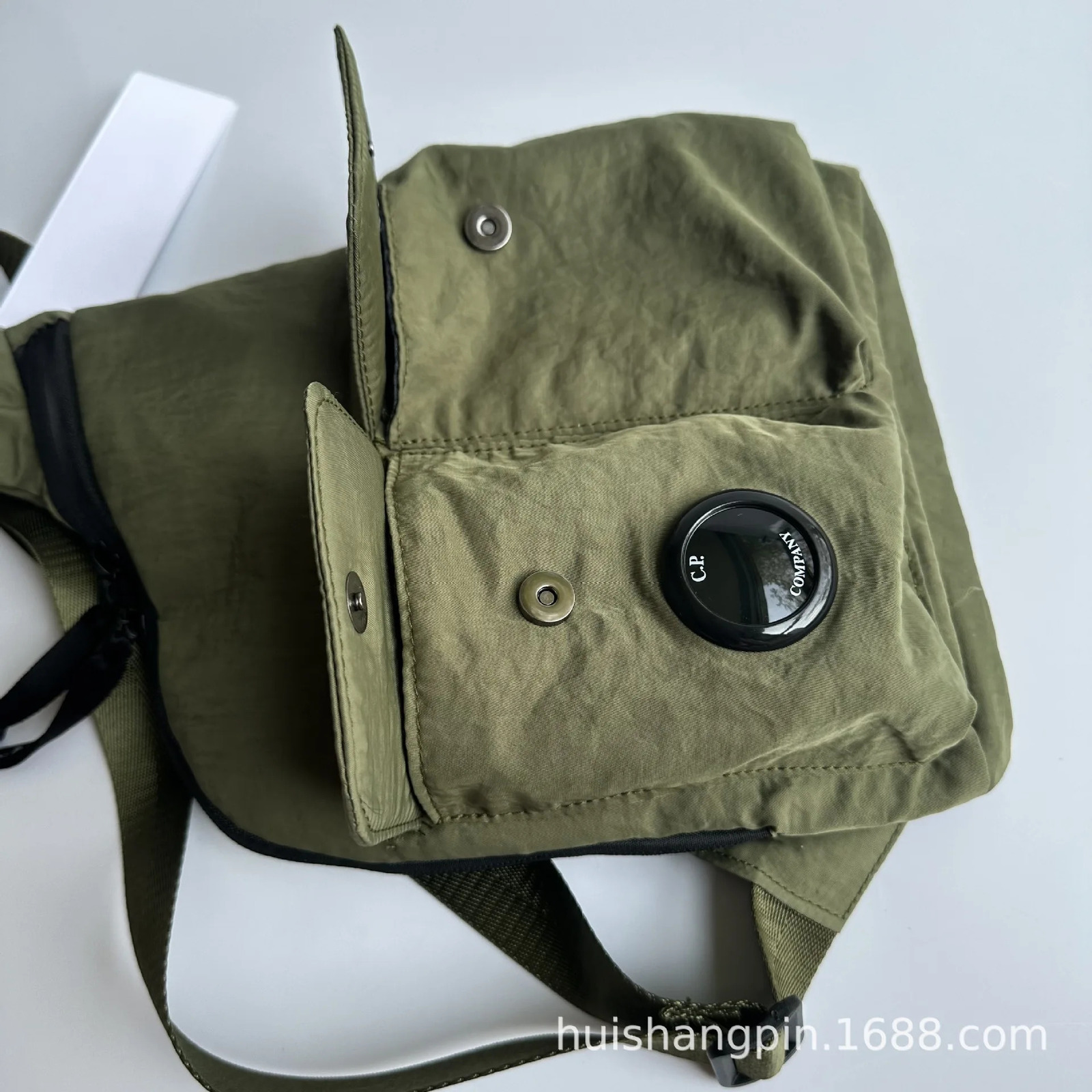 CP single shoulder strap cross body bag suitable for mens chest 250408