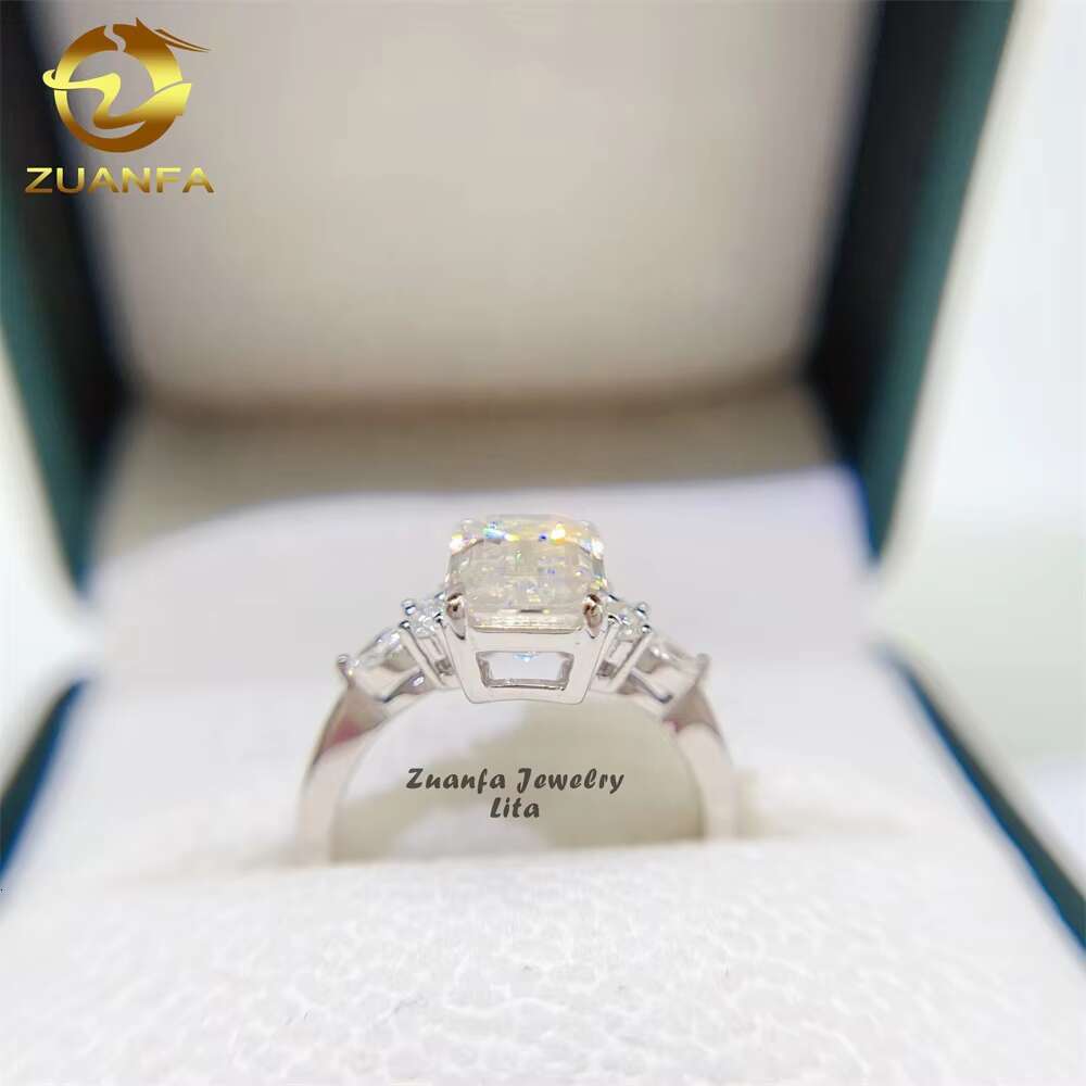 Wholesale Price Top Quality D VVS Diamond 925 Silver Emerald Cut 7*11mm Engagement Wedding Moissanite Ring