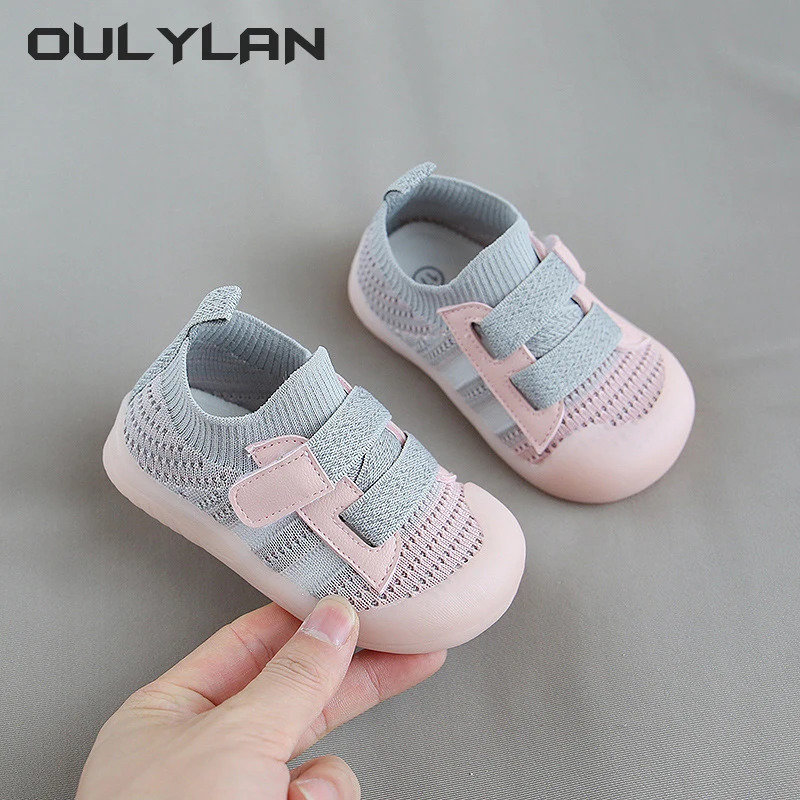 Spring and summer 1-3 year old baby walking shoes with soft soles and breathable knitted mesh suitable for boys and girls sports shoes and childrens m