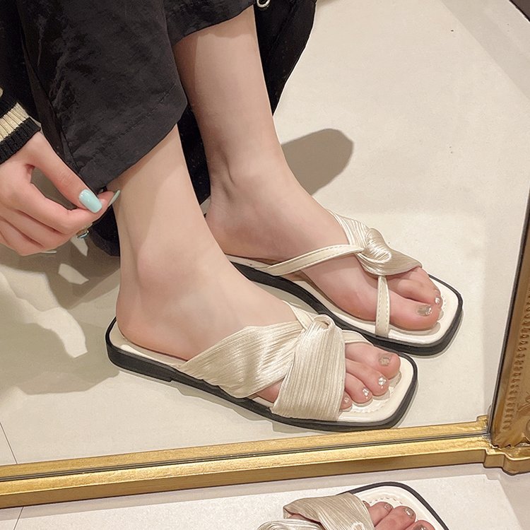 Ladies 2025 Summer slippers net red super hot square head shoes high fashion French fairy style with skirt seaside beach sandals