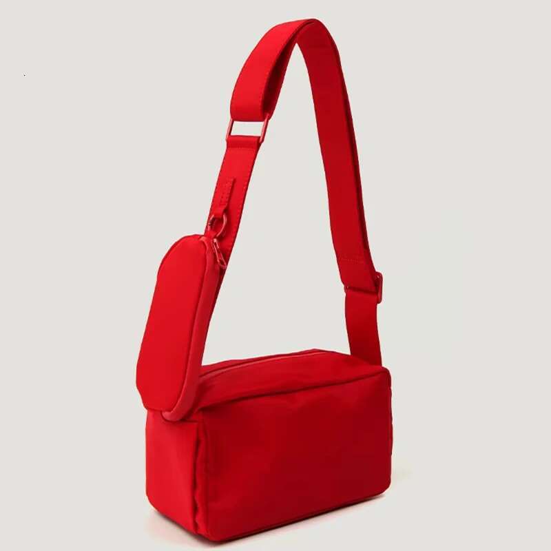 2024 New Women's Bags Korean Red Simple Niche Casual Sports Versatile Nylon Cloth Toast Single Shoulder Strap Armpit Letter Bag