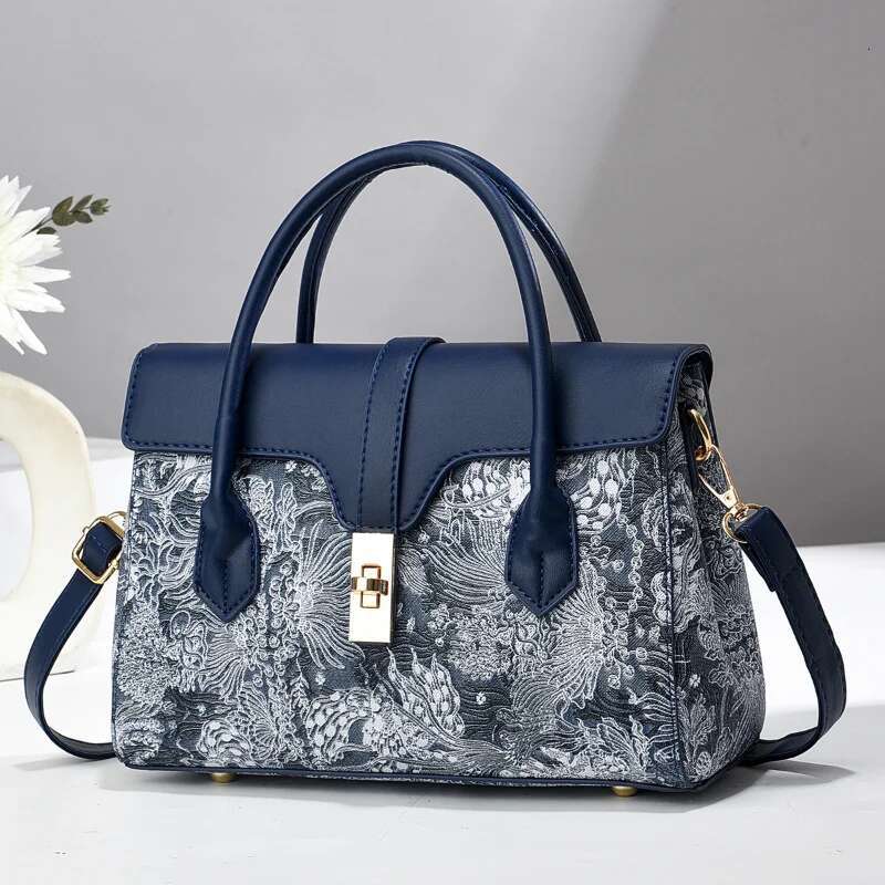 Women's Handbag New European And American Square Simple Retro Fashion Portable Shoulder Bags Messenger Bagtote Bag Bolso Mujer