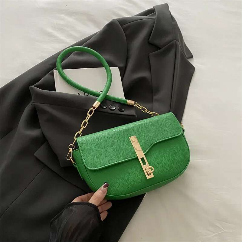 Fashion Women's Saddle Korean Version Of High-End Shoulder Messenger Glossy Small Square Bag