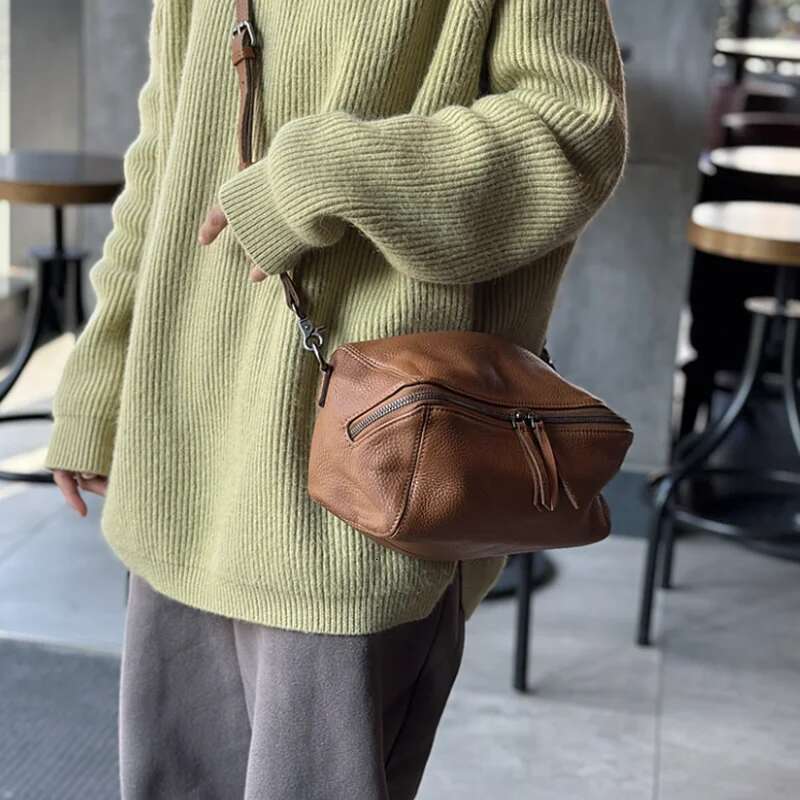 2025 New Vintage Female Plant Tanned Cow Single Shoulder Crossbody Leather Bucket Fashion Small Bag