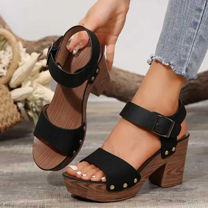 New Arrival Summer Peeping Toe Platform Womens Sandals PU Wooden Sandals Short High Heels Roman Style Sandals Womens Sandals T250409