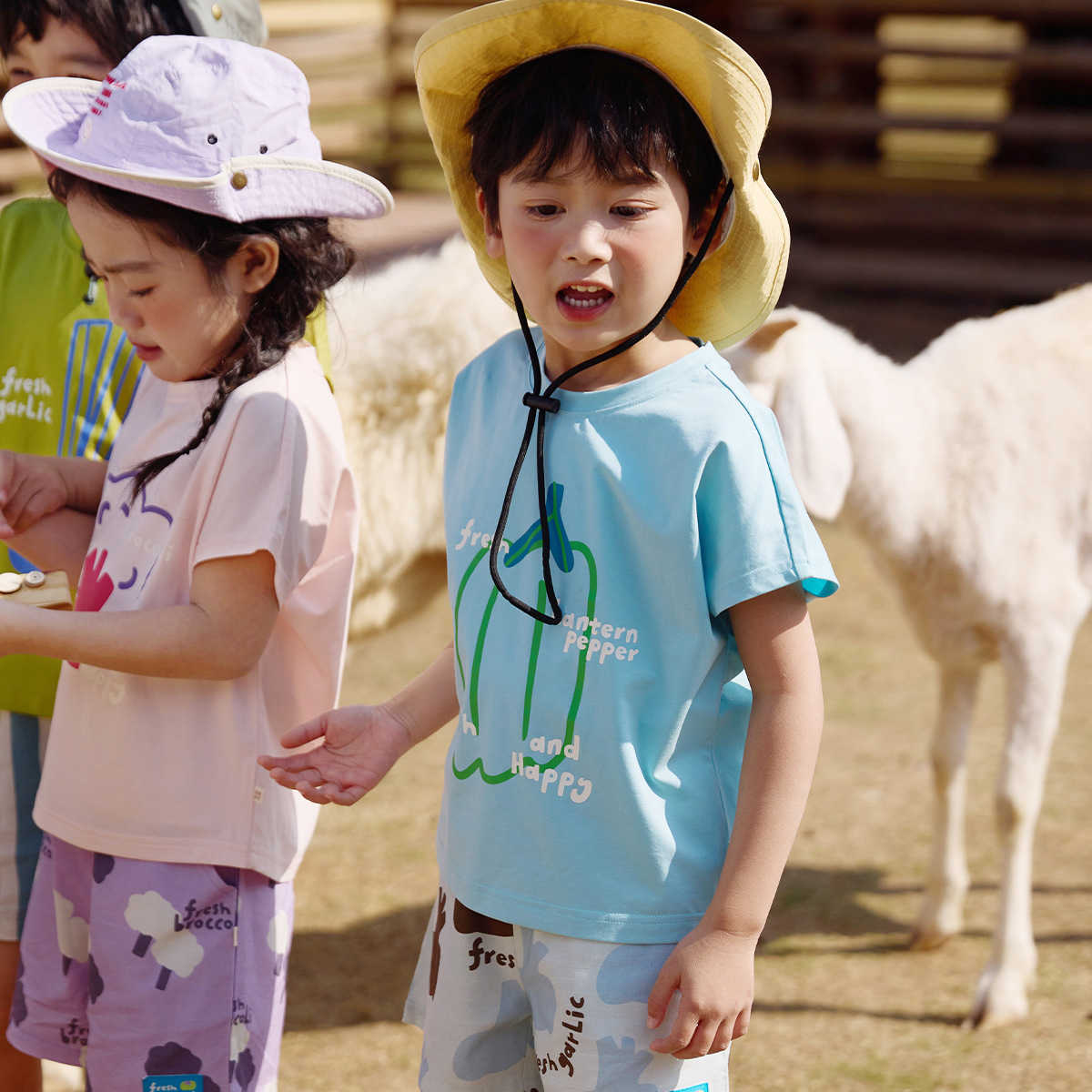 BBQB childrens clothing childrens short sleeved summer boys T-shirt round neck girls top half sleeved shirt baby clothes childrens clothing spring S25