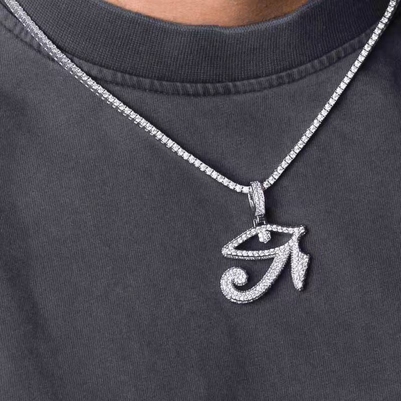 2025 Hip Hop Fine Jewelry Passd Diamond Tester 925 Sterling Silver Iced Out VVS Moissanite Horus Eye Pendant for Men Women