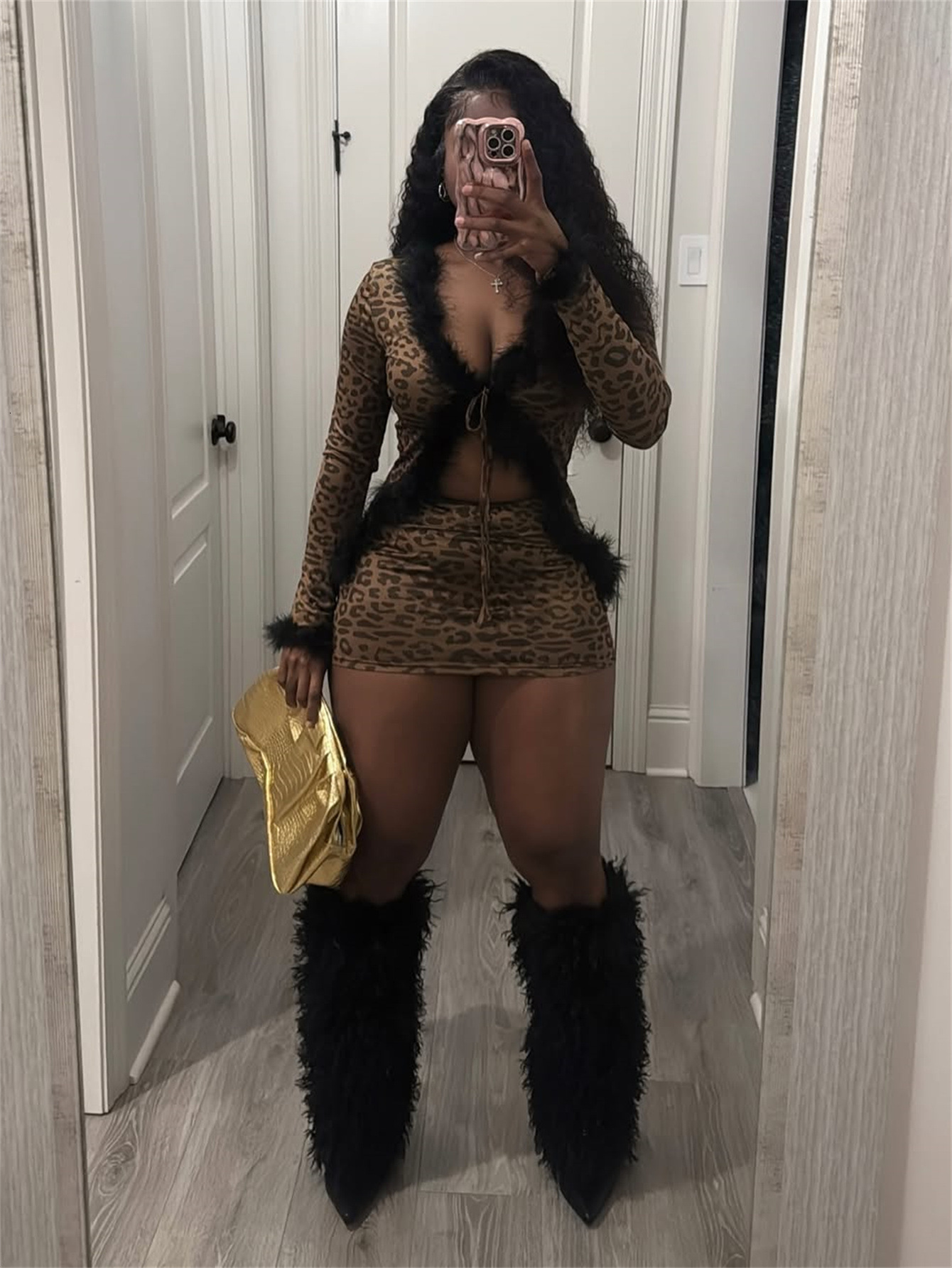 2025S Designer Women S Set Slim Fit Sexy Leopard Print Wild Hip Hugging Skirt Long Sleeved Fur Patchwork Lace Up Top Set For Women