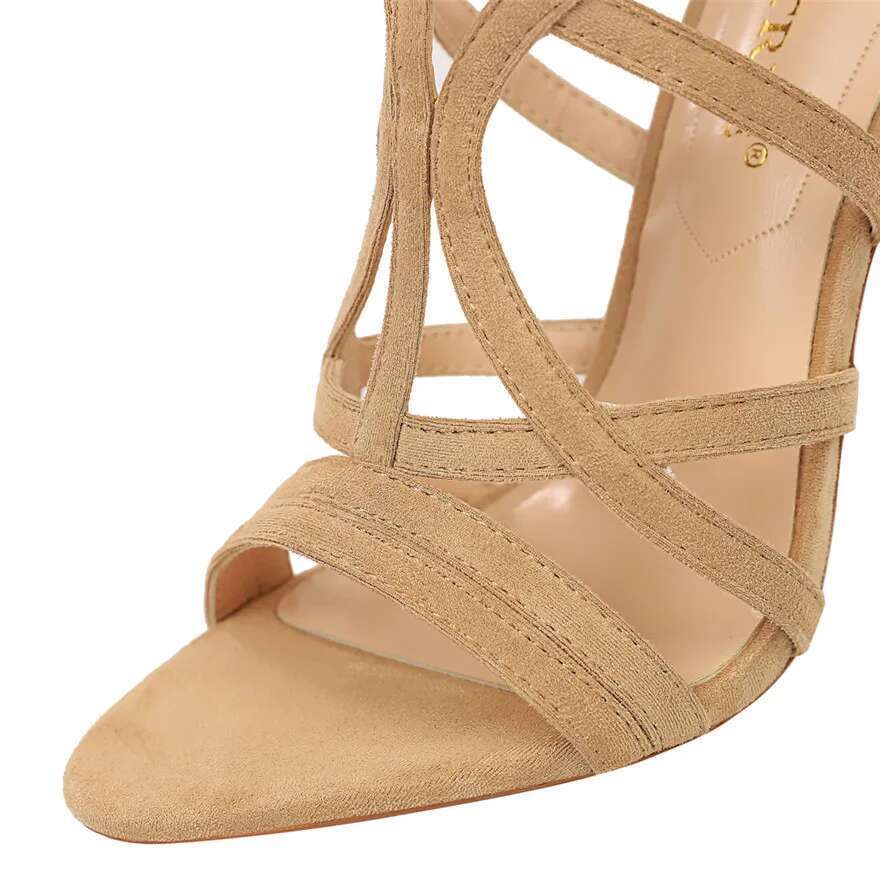 Roman Style Stiletto Women Sandals Black Red Yellow ck Hollow Shoes Summer Peep Toe Back Zip Woman Sexy Party Pumps High Heel