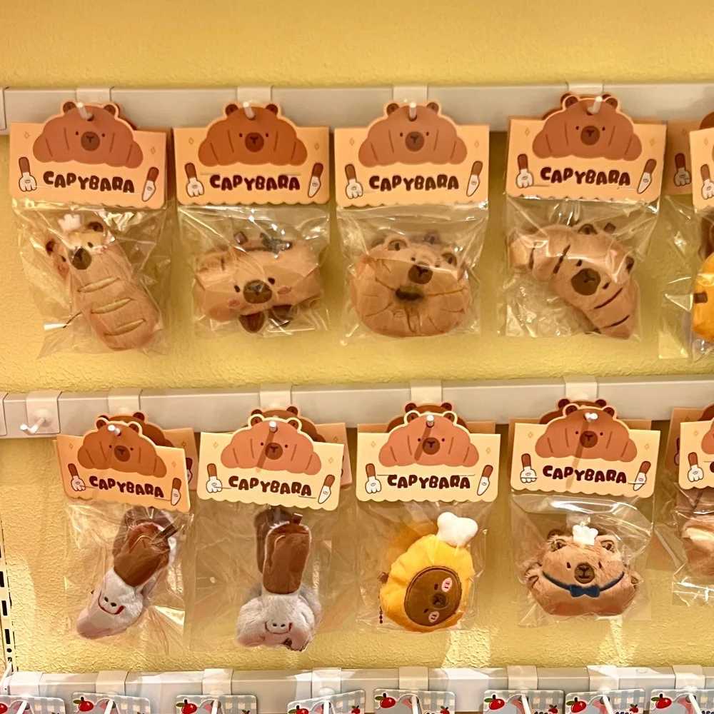 Creative food dolphin pendant girl cartoon doll pendant plush food toy doll bread Cybara pendantXJ250409