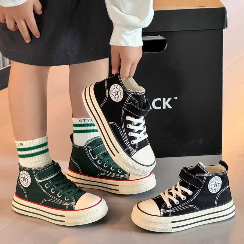 2024 New Childrens Canvas Shoes Solid Color Hand Painted Boys and Girls High Fashion Edition Childrens Casual Shoes 3-12y X250409