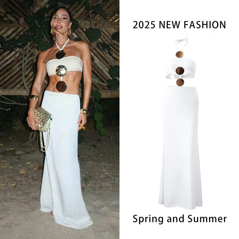 Hanging collar metal strapless dress for women sexy and exposed waist solid color ultra long elegant evening fashion 250409