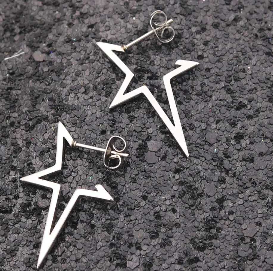 Fashion Simple Small Star Black Stud Earrings For Women Piercing Ear Surgical Steel Earring Jewelry Accessories Pendientes Mujer Z250408
