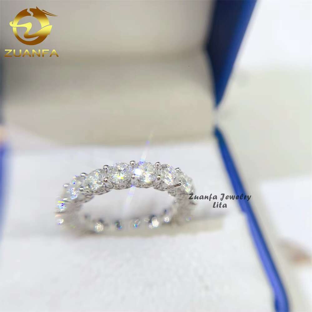 New Arrivals Iced Round 4.0mm Engagement Wedding 925 Silver Eternity Band Moissanite Diamond Ring