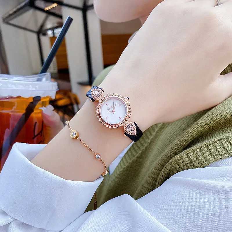 UTHAI Womens Watch Light Luxury Brand Shell Diamond Watch Waterproof Leather Strap Womens Fashion Quartz Watch GiftXJ250408