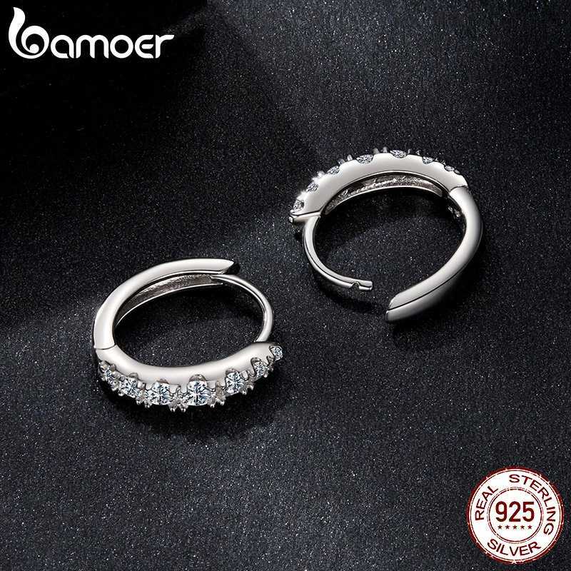 BAMOER Moissanite Huggie Hoop Earrings for Women 925 Sterling Silver Hypoallergenic Earrings with White Gold Plated MSE092 Z250408