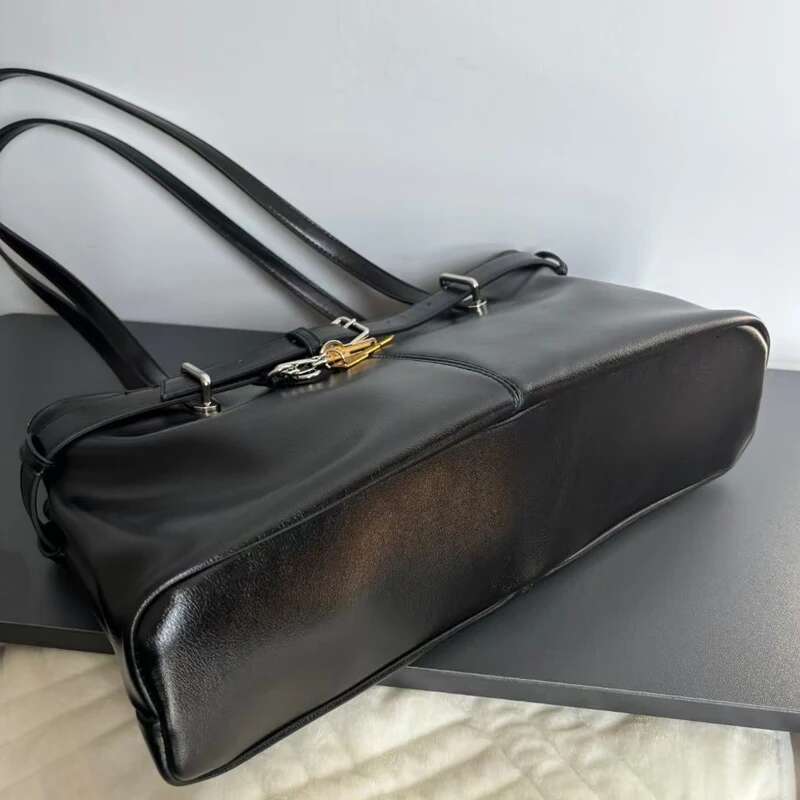 Korean Casual Underarm Shoulder Bags For Women Designer Handbags Purses 2025 New In PU Belt Buckle Decoration Key Pendant