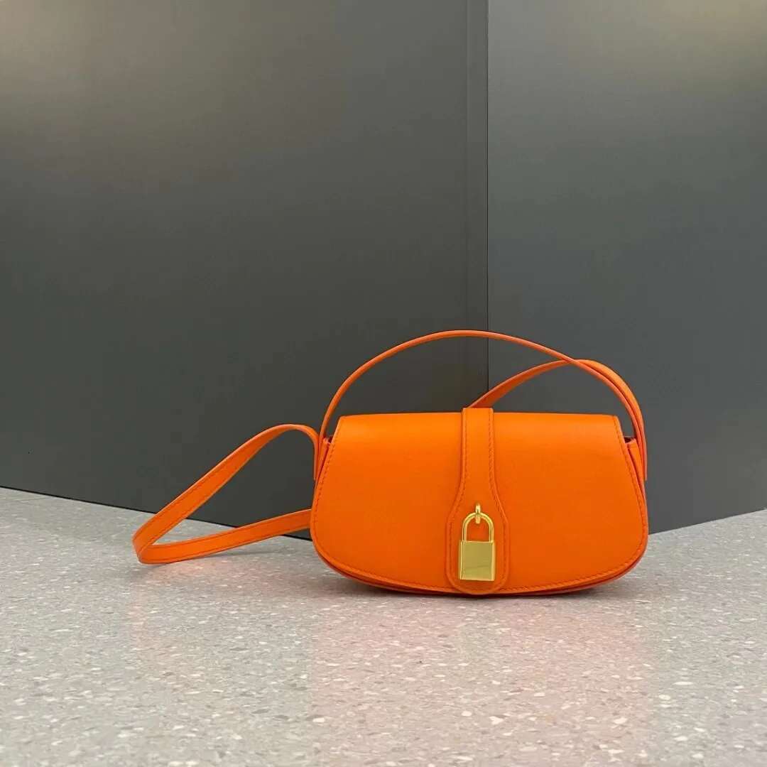 2025 New Women's Designer Bag Quality Genuine Leather Handbag Imported Leather High End Elegant Banquet Bag Queue Bag Wallet