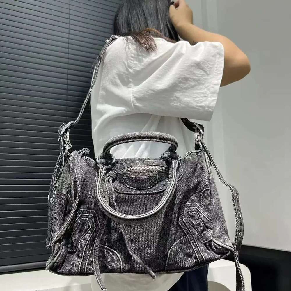 Women's Fashion Y2k Distressed Denim Shoulder Bag Patched Ing Wash Handbag