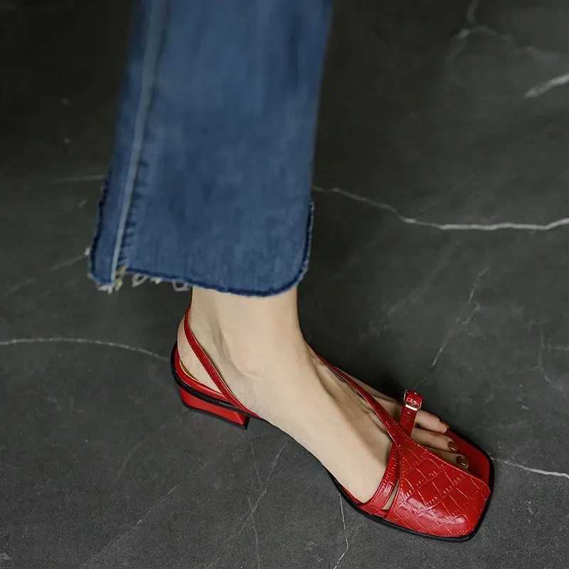 New Arrival FAshion irregular womens sandals 2025 summer casual breathable square high-heeled beach shoes womens sandals T250409