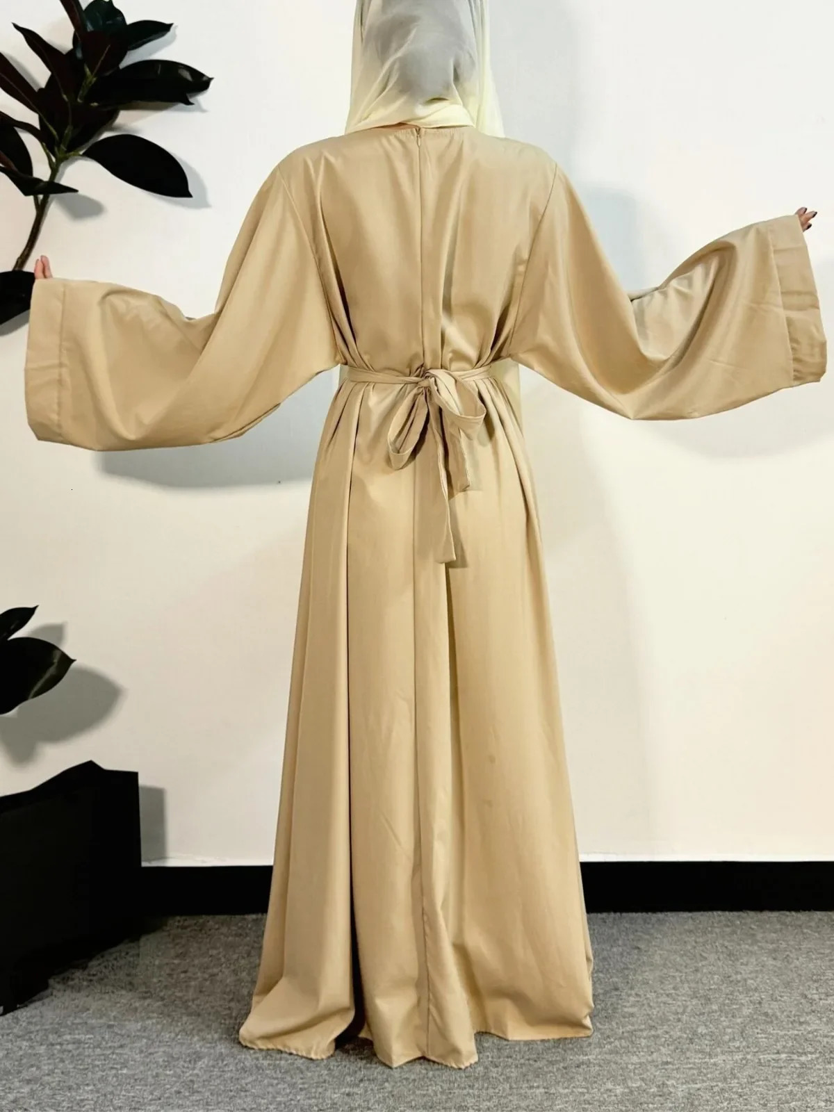 Muslim Abayas Womens Kaftans Prayer Dress with Belt Full Sleeve Islamic Clothing Dubai Robe Ramadan Jilbab 250409