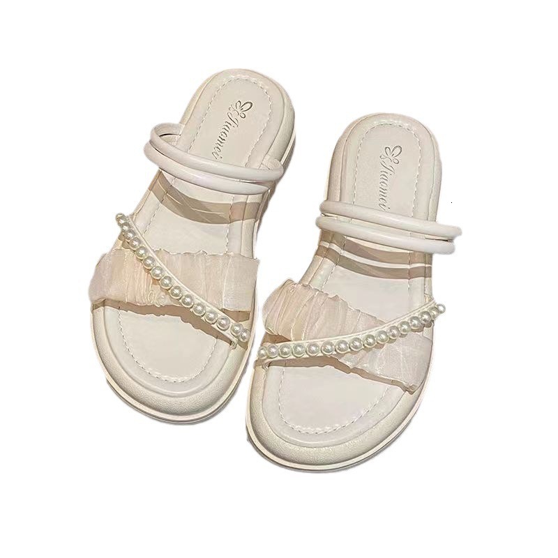 French high-end sandals 2025 new style, non slip, thick sole, rhinestone pearl versatile slippers for women in summer