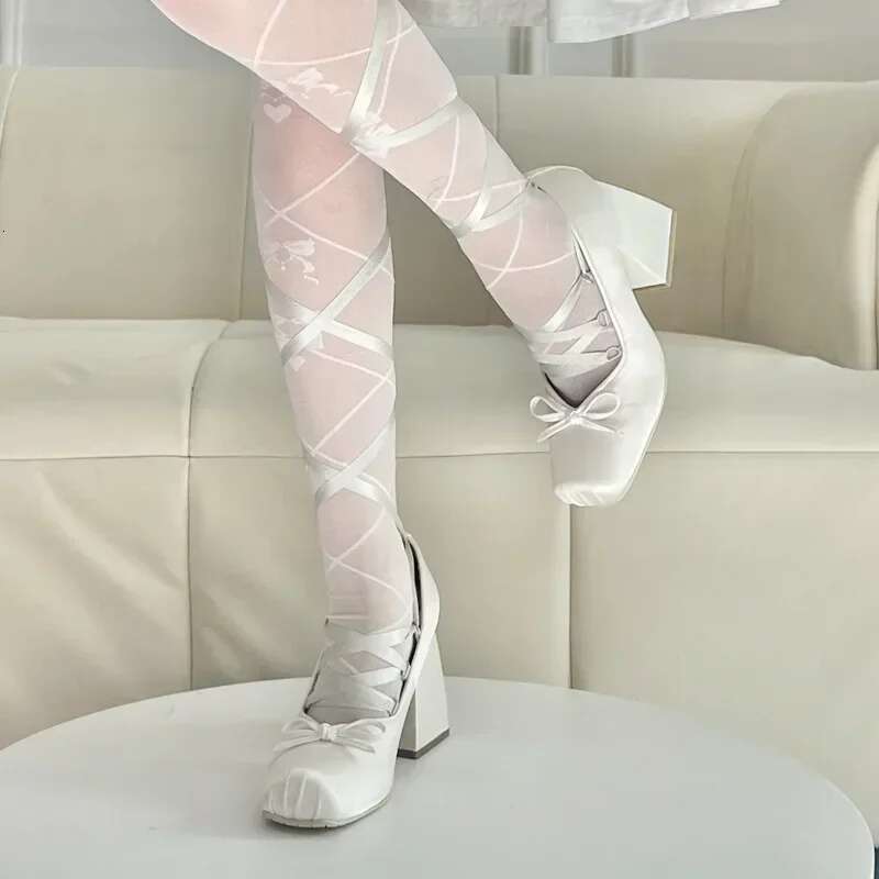 Chunky Heels Lolita Hot Brand 2024 Spring Summer French Elegance Women Pumps Lace Up Ballet Style Single Shoes
