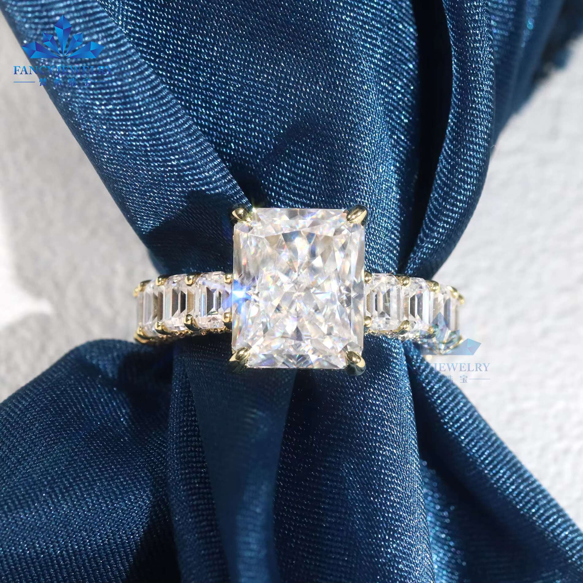 Hot Selling 10K Solid Yellow Gold Women Ring Set 5CT Moissanite Ring Radiant Cut D VVS1 Iced Diamond Wedding Engagement Ring