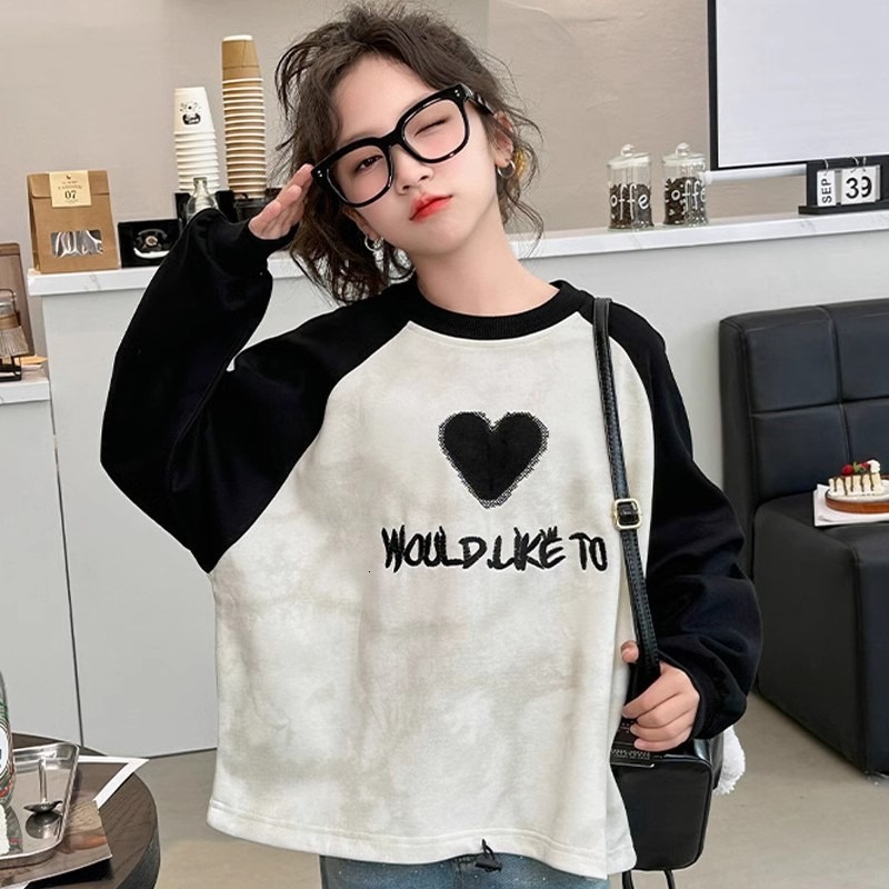 Ddmyshoesvip Girls Base Shirt Spring Autumn New Style Stylish And Fashionable Top For Autumn Big Children S Korean Long Sleeved T Shirt