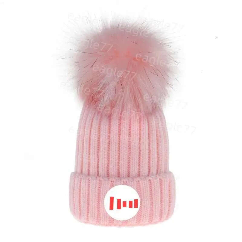 Cap Mens Designer Hats New Fashion Women Ladies Warm 8 Winter Beanie Faux Fur Pom Poms Bobble Hat Outdoor warm beanies a4 14 no box