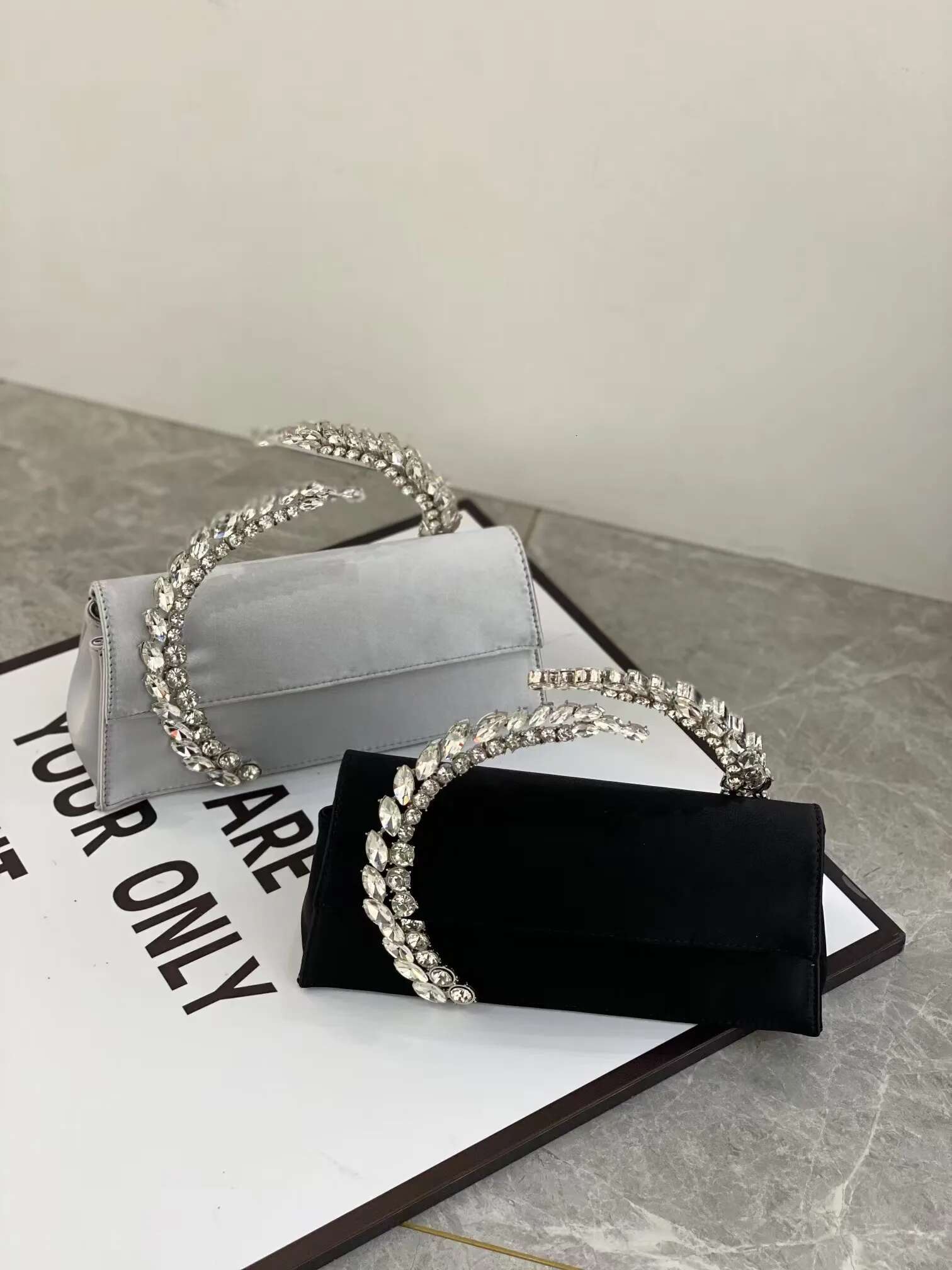 FIRMRANCH Sparkg Eye-Catching Wheat Ear Dia Design Women's Satin Handbag Dinner Bag Socialite Banquet Purse Party Clutch