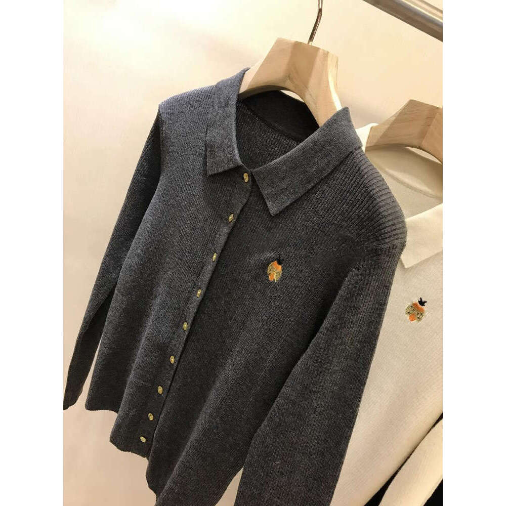 Soft and delicate texture, carefully selected ultra-fine French Polo collar embroidered bead wool knitted cardigan for women