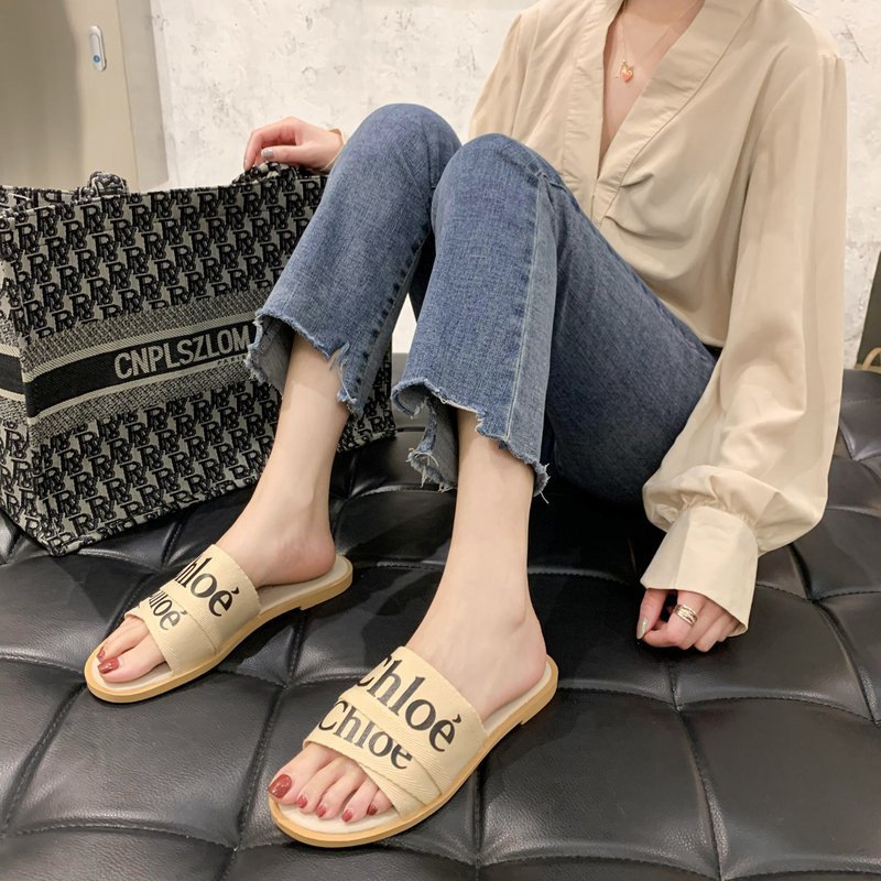 free shipping designer slipper for women outdoor indoor sandals Flat sliders casual beach shoes