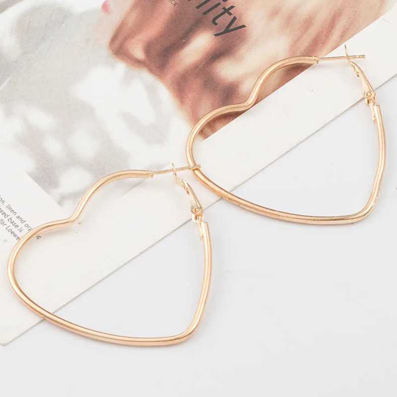 New Fashion Heart Shape Hoop Earrings For Women Fashion Ear Jewelry boucle oreilles femmes Hyperbole Brincos Bijoux Gift EB2095 Z250408